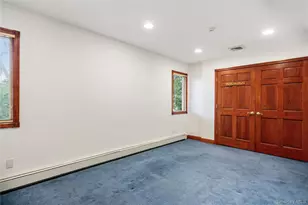 565 Mohawk Rd, West Hempstead, NY 11552 - Photo 26