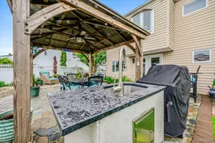 3683 Illona Ln, Oceanside, NY 11572 - Photo 22