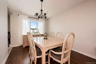 3683 Illona Ln, Oceanside, NY 11572 - Photo 6