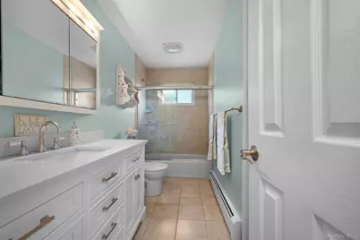 117 Washington Place, Massapequa, NY 11758 - Photo 4