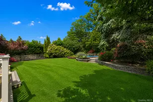 14 Long House Way, Commack, NY 11725 - Photo 26