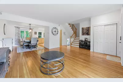 11 Lourae Drive, Massapequa Park, NY 11762 - Photo 8