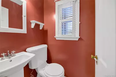 19 Aka 29 The Crossway, Yonkers, NY 10701 - Photo 12