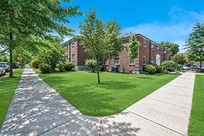 5844 251st Street #191, Little Neck, NY 11362 - Photo 4