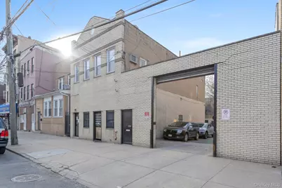 31-30 14th Street, Astoria, NY 11106 - Photo 4