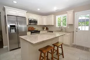 174 Gainsborough Rd, Holbrook, NY 11741 - Photo 2