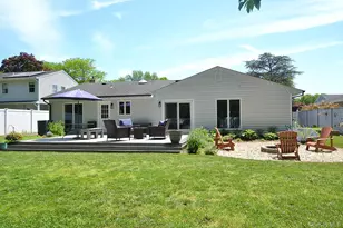 174 Gainsborough Rd, Holbrook, NY 11741 - Photo 22
