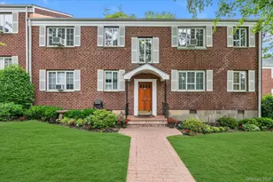 441 W Main St, Huntington, NY 11743 - Photo 10