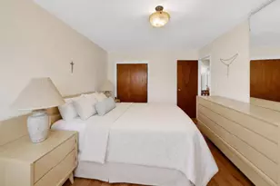 561 Logan Ave, Bronx, NY 10465 - Photo 18