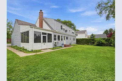 75 Stratford Avenue, Garden City, NY 11530 - Photo 22