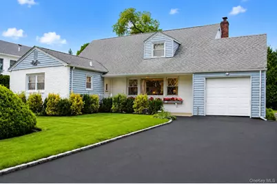75 Stratford Avenue, Garden City, NY 11530 - Photo 1