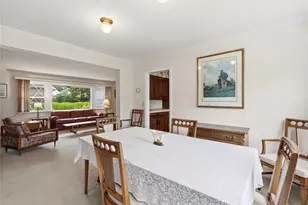 75 Stratford Ave, Garden City, NY 11530 - Photo 8