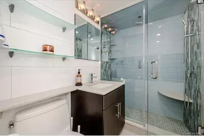 750 W Broadway #3M, Long Beach, NY 11561 - Photo 14