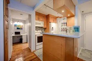 750 W Broadway, Long Beach, NY 11561 - Photo 8