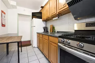 27-05 Parsons Blvd, Flushing, NY 11354 - Photo 14