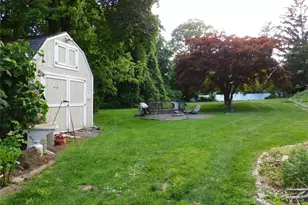 40 Wood Rd, Centereach, NY 11720 - Photo 6