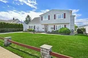 16 Sycamore Ln, Levittown, NY 11756 - Photo 24