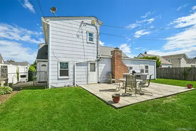 16 Sycamore Lane, Levittown, NY 11756 - Photo 22