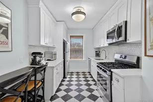 412 Munro Ave, Mamaroneck, NY 10543 - Photo 14