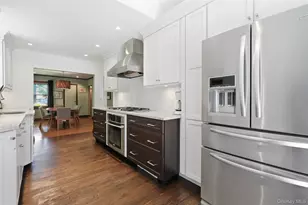 2595 Yorktown St, Oceanside, NY 11572 - Photo 14