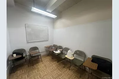 [Address not provided], Flushing, NY 11354 - Photo 4
