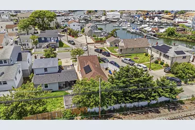 3093 Royal Avenue, Oceanside, NY 11572 - Photo 20