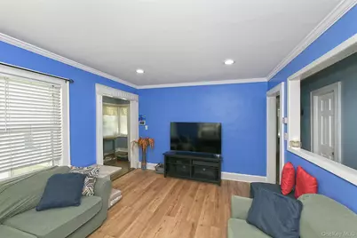 2478 S Saint Marks Avenue, Bellmore, NY 11710 - Photo 8