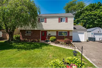533 5th Street, East Northport, NY 11731 - Photo 2