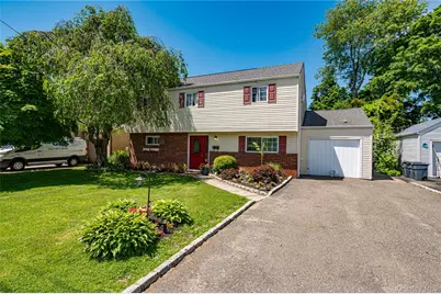 533 5th Street, East Northport, NY 11731 - Photo 1