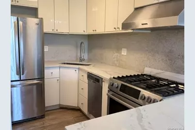 135-08 82nd Avenue #304, Briarwood, NY 11435 - Photo 4