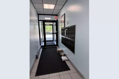135-08 82nd Avenue #304, Briarwood, NY 11435 - Photo 8