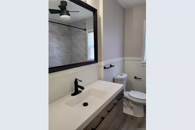 20 Edmund Street #2, Lynbrook, NY 11563 - Photo 4