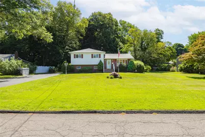 6 Beech Street, Nanuet, NY 10954 - Photo 2