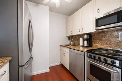 2 Richmond Road #3R, Long Beach, NY 11561 - Photo 12