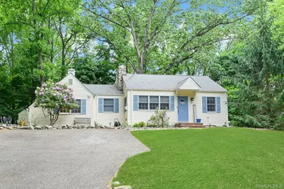 3 Hemion Way, Airmont, NY 10901 - Photo 2