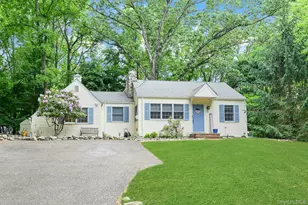 3 Hemion Way, Airmont, NY 10901 - Photo 2