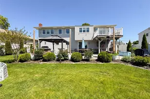 3618 Ladonia St, Seaford, NY 11783 - Photo 32