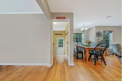 10 Radcliff Boulevard, Glen Head, NY 11545 - Photo 12