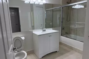 100 New Roc City Pl, New Rochelle, NY 10801 - Photo 16