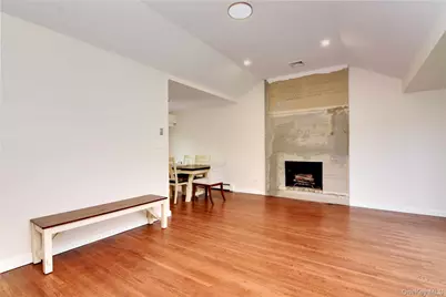 714 Tanglewood Road, West Islip, NY 11795 - Photo 6
