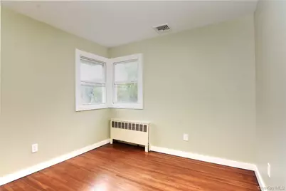 714 Tanglewood Road, West Islip, NY 11795 - Photo 16