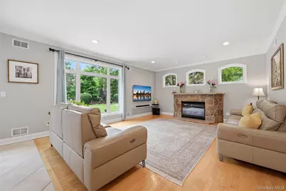 58 South Path, Calverton, NY 11933 - Photo 16