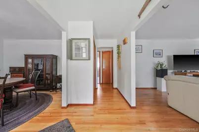 202 Waverly Avenue, Medford, NY 11763 - Photo 22