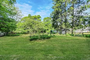 202 Waverly Ave, Medford, NY 11763 - Photo 42