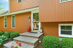 21 Craig Dr, South Huntington, NY 11746 - Photo 4