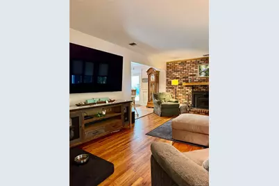 8 Donnatella Lane, Nesconset, NY 11767 - Photo 2
