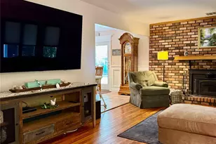 8 Donnatella Ln, Nesconset, NY 11767 - Photo 2