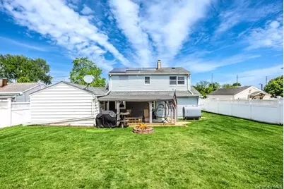 4236 Clarissa Road, Bethpage, NY 11714 - Photo 6