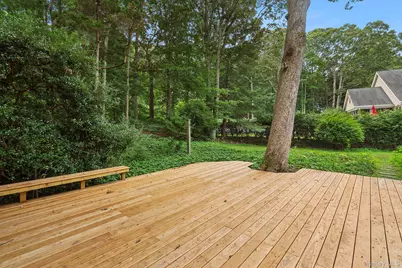 115 W Cove Road, Cutchogue, NY 11935 - Photo 2