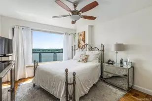 166-25 Powells Cove Blvd, Whitestone, NY 11357 - Photo 24